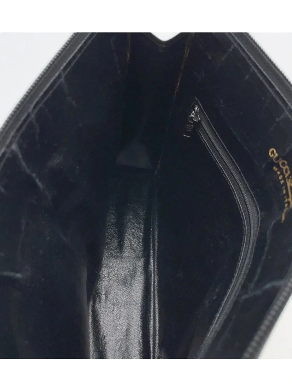 (35) GUCCI 70s Black Clutch